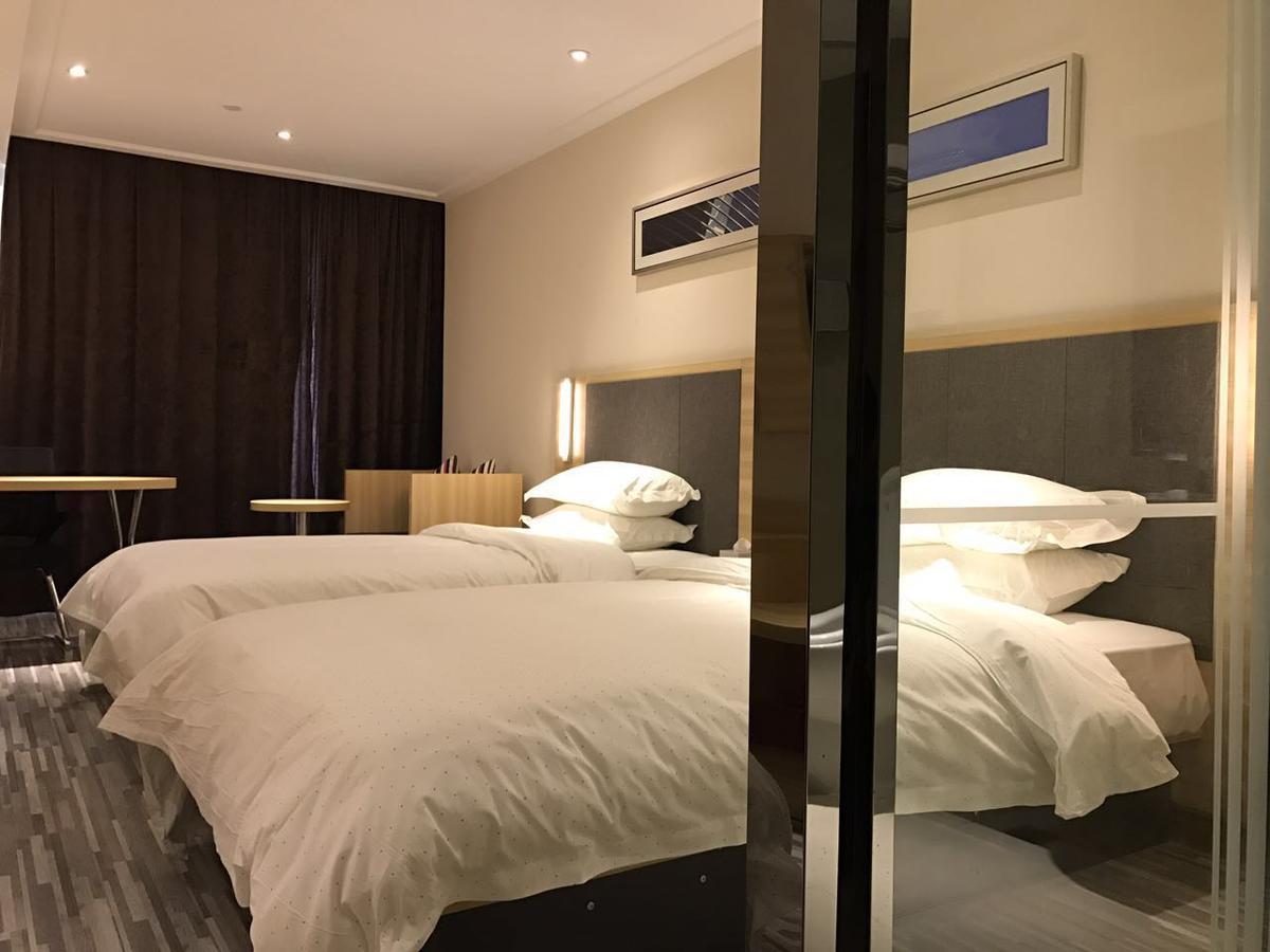 See U Select Hotel Wuhan Exterior foto