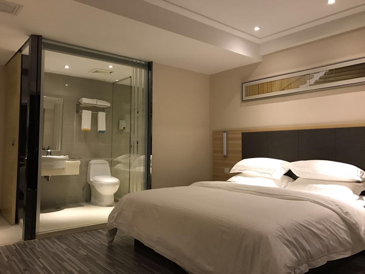 See U Select Hotel Wuhan Exterior foto